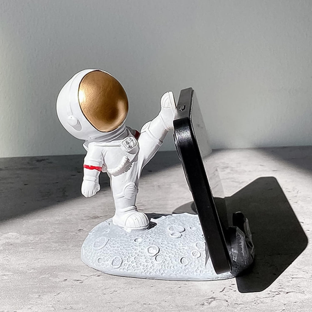 3D Astronaut Phone Holder – Cute Desk Stand for Mobile